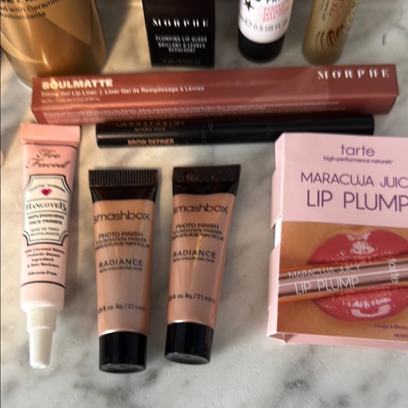 Make-up bundle - Picture 3 of 5